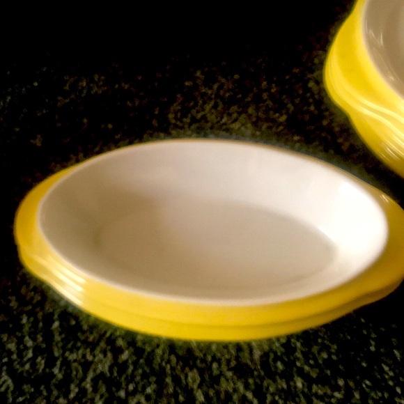 Antique dinnerware 24 pieces. Halls China Like new. Only used for decoration. - Picture 4 of 5